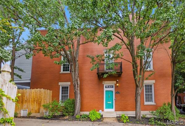 937 Rutger ST, St Louis, MO 63104