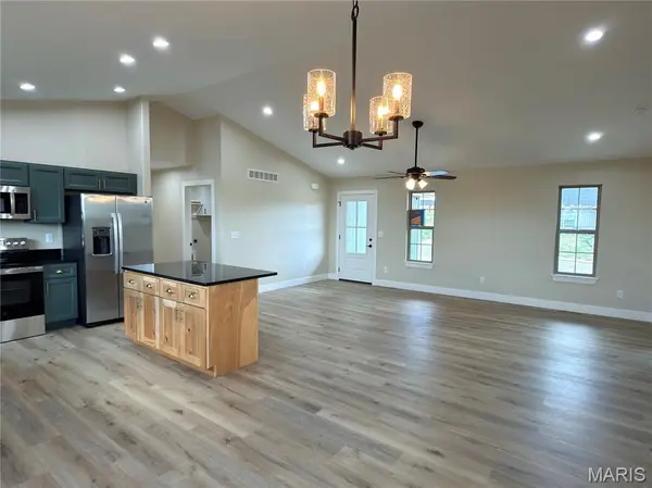 156 Teton PASS, Waynesville, MO 65583