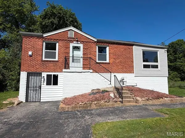 10063 Green Valley DR, St Louis, MO 63136