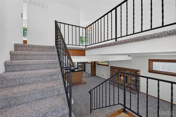 4626 Yorkchester DR, St Louis, MO 63129