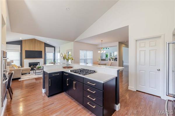11 Orchard Trace LN, Wildwood, MO 63040
