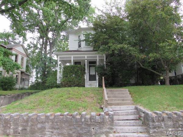 723 Alby ST, Alton, IL 62002