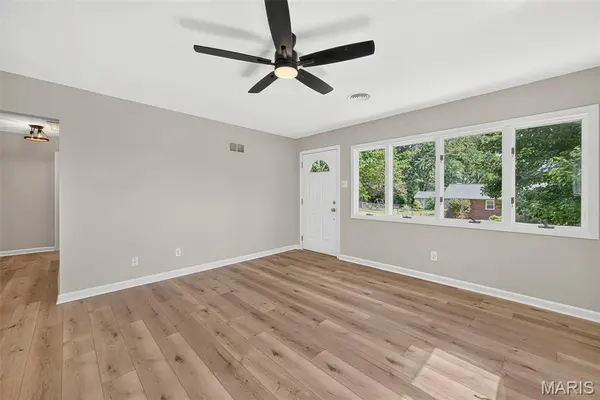 2701 Sibley ST, St Charles, MO 63301