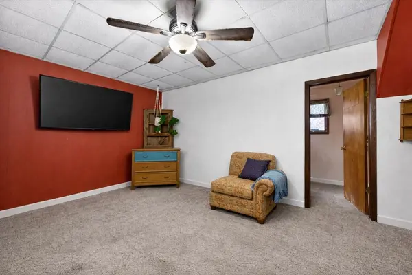 835 N 6TH AVE, Canton, IL 61520