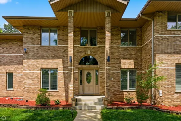 109 Orchard ST, Hillside, IL 60162