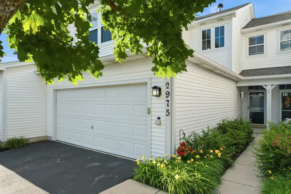 2975 Falling Waters LN, Lindenhurst, IL 60046