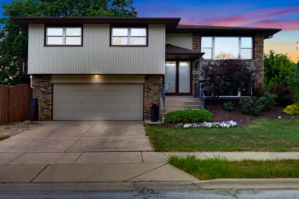 16118 76th AVE, Tinley Park, IL 60477