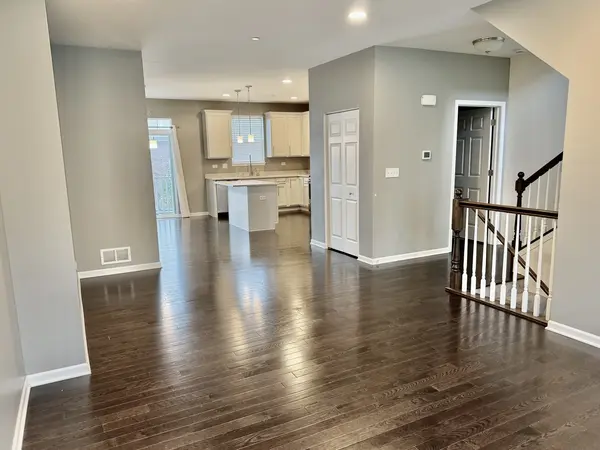 2953 Madison DR #2953, Naperville, IL 60564