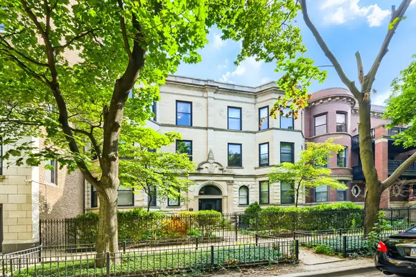 823 W Lakeside PL #3E, Chicago, IL 60640
