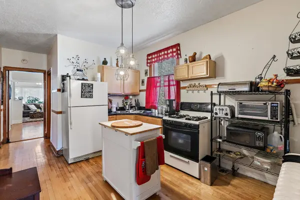 2322 N Kenneth AVE, Chicago, IL 60639