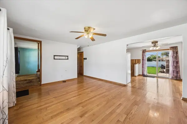 6525 W 83 PL, Burbank, IL 60459