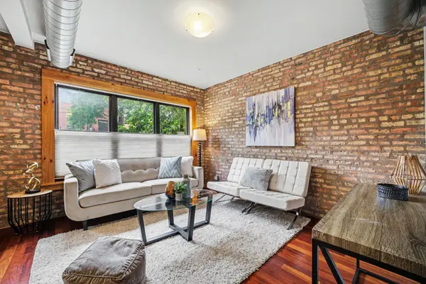 1249 W Roscoe ST #1, Chicago, IL 60657