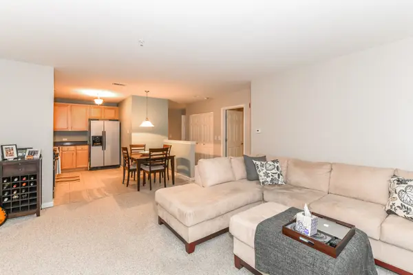 9440 S 51ST AVE #413, Oak Lawn, IL 60453