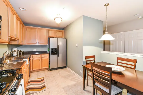 9440 S 51ST AVE #413, Oak Lawn, IL 60453