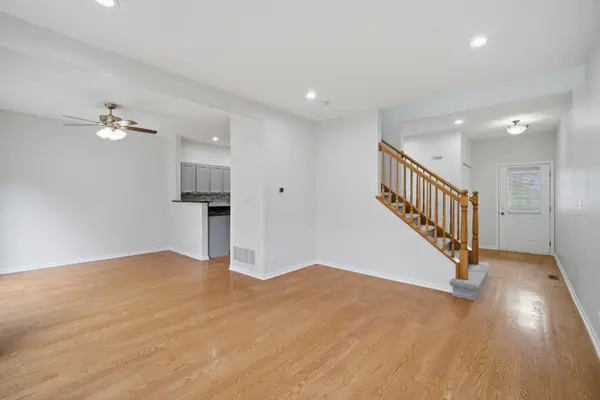 611 Lakeridge CT #611, Naperville, IL 60563