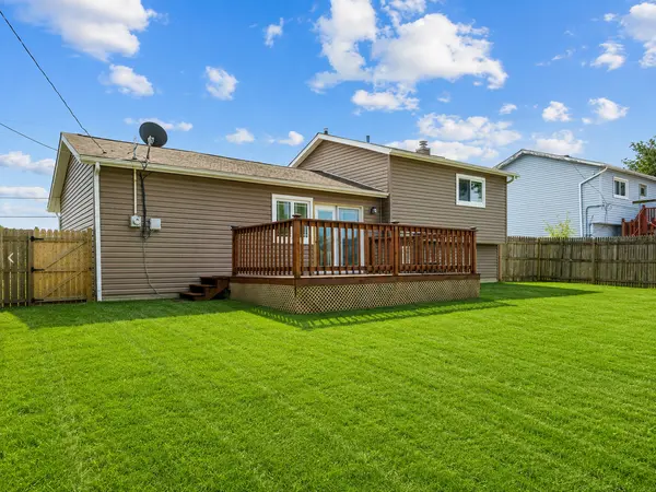 206 E Briarcliff RD, Bolingbrook, IL 60440