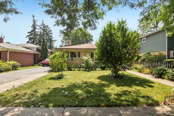 205 Glenview RD, Glenview, IL 60025