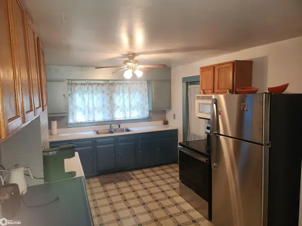 24 N Gaylord, Nora Springs, IA 50458