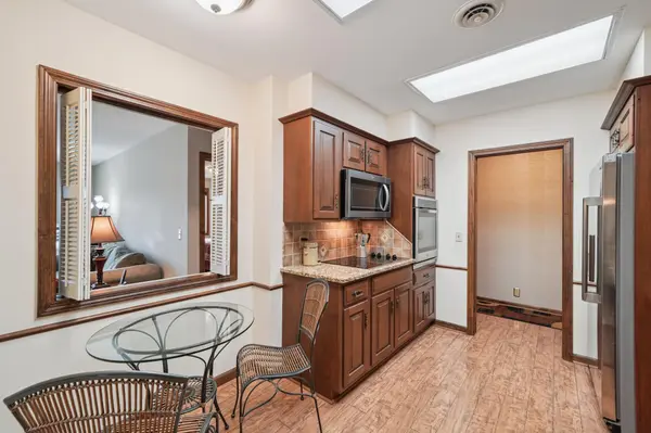 8621 Basswood RD #23, Eden Prairie, MN 55344