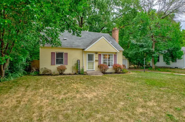 6024 Camden AVE N, Minneapolis, MN 55430