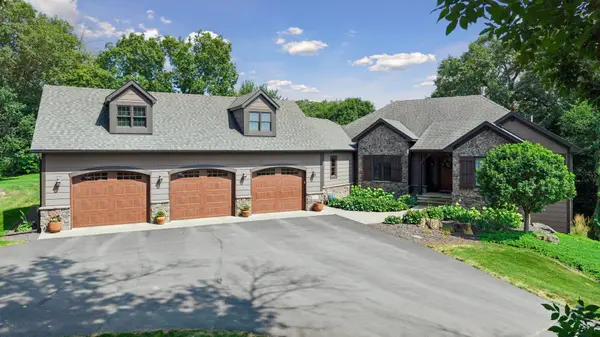 10345 Cannon Woods TRL, Waconia, MN 55387