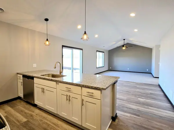 1119 8th AVE SE, Waseca, MN 56093