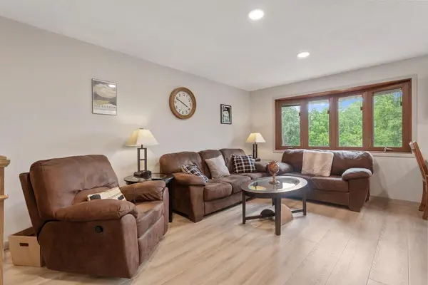 14382 Garrett AVE, Apple Valley, MN 55124