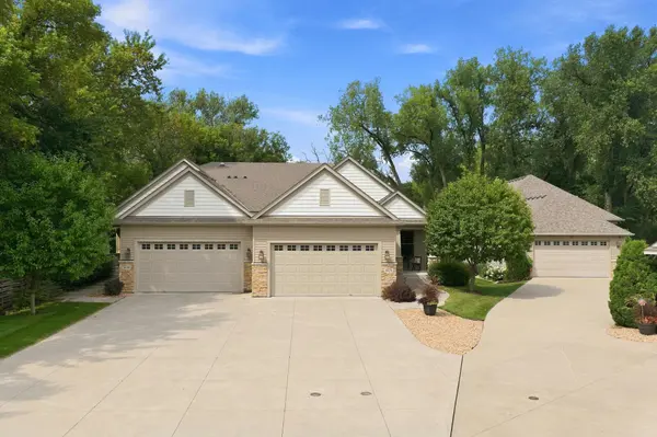2674 Bartylla CT, White Bear Lake, MN 55110