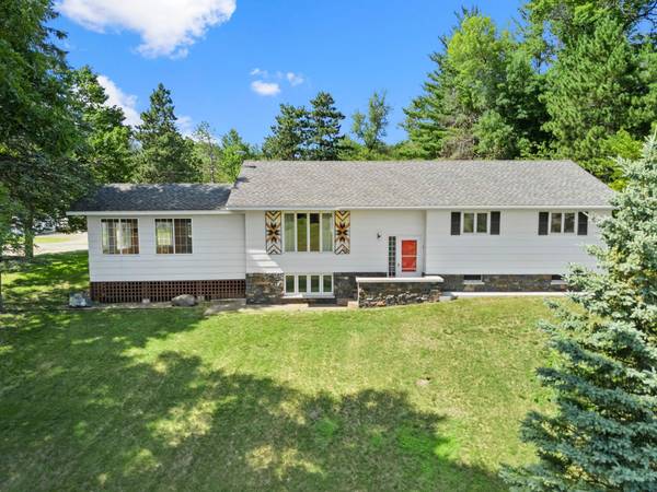 3097 325th AVE NW, Cambridge, MN 55008