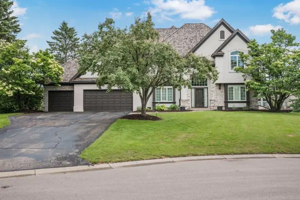 10451 White Tail XING, Eden Prairie, MN 55347