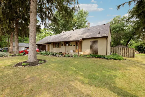 2735 18th AVE E, North Saint Paul, MN 55109