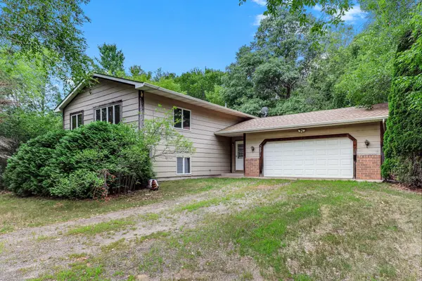 39258 Harder Pkwy, North Branch, MN 55056