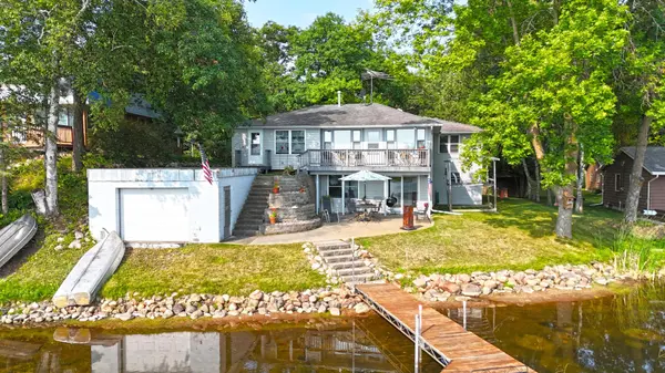 6048 Quinn AVE NW, South Haven, MN 55382