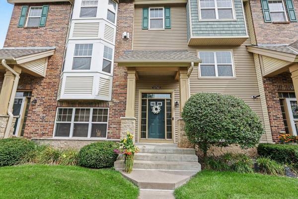 11743 Emery Village DR N, Champlin, MN 55316
