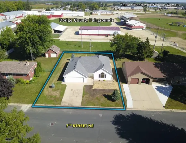 101 7th ST NE, Kasson, MN 55944