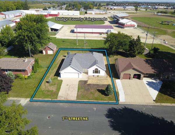 101 7th ST NE, Kasson, MN 55944