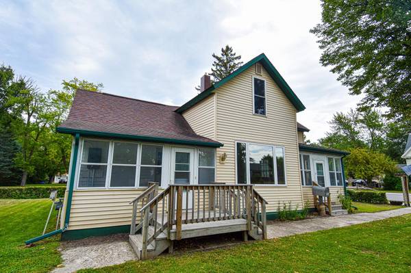 621 1st ST E, Thief River Falls, MN 56701