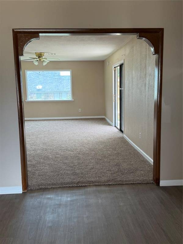 9909 Harmony DR, Oklahoma City, OK 73130