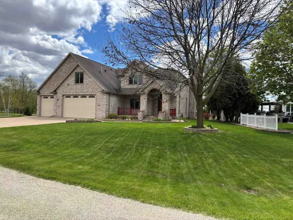 W5085 FOX LN, Sherwood, WI 54169-9711