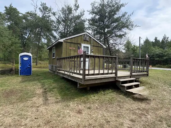 W11260 HALHWEG RD, Athelstane, WI 54104