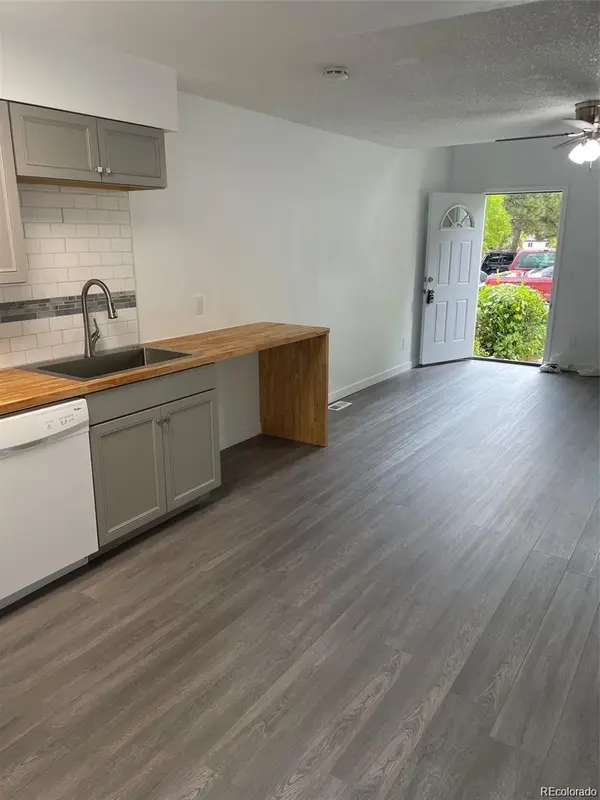 3245 S Estes ST, Denver, CO 80227
