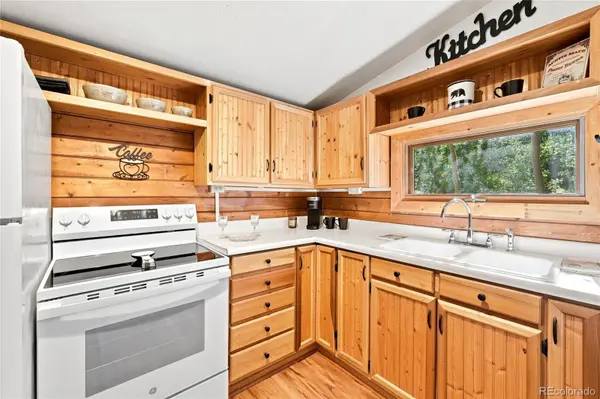464 Long Trail RD, Black Hawk, CO 80422