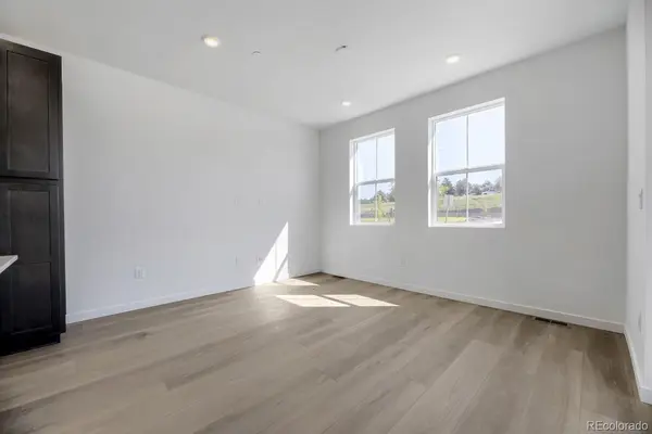 7679 S Mobile WAY, Centennial, CO 80018