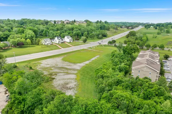 4 HAMILTON STATION BLVD, Lebanon, TN 37087