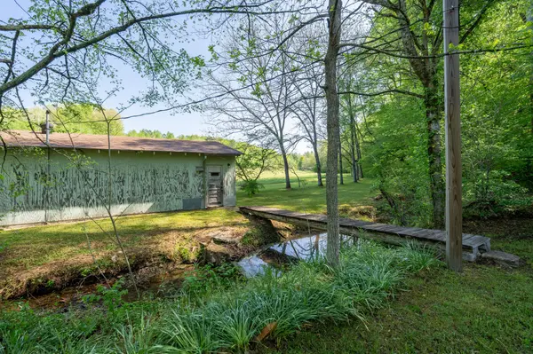 3795 Wayland Springs Rd, Iron City, TN 38463