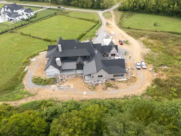7019 Belcastle Lane, College Grove, TN 37046