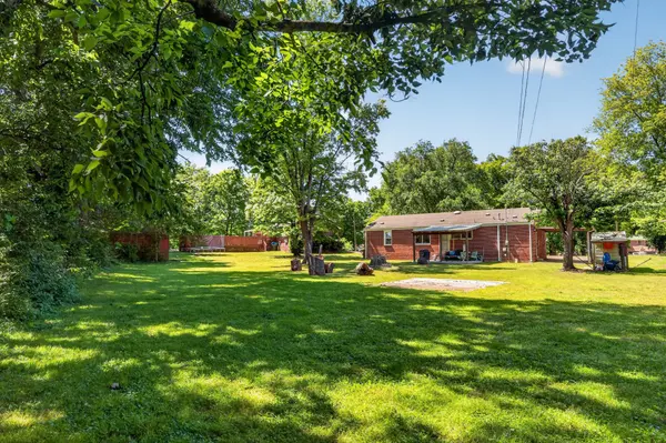 105 Daleview Cir, Columbia, TN 38401
