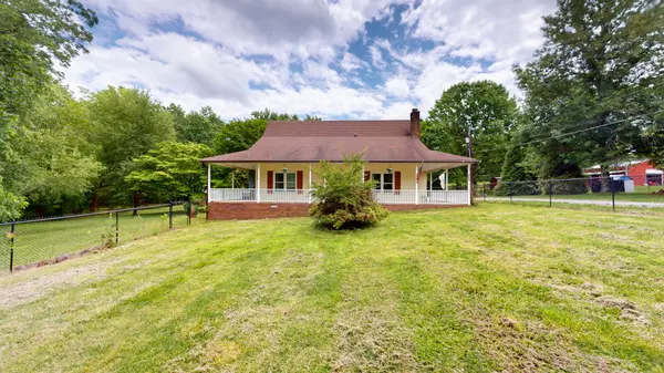 4648 31 Hwy #W, Cottontown, TN 37048