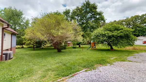 4648 31 Hwy #W, Cottontown, TN 37048