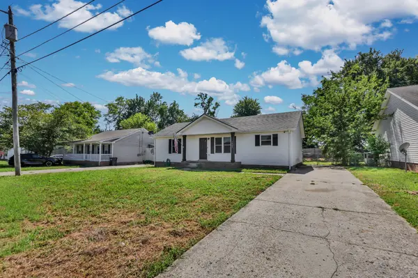1925 Timberline Cir, Oak Grove, KY 42262
